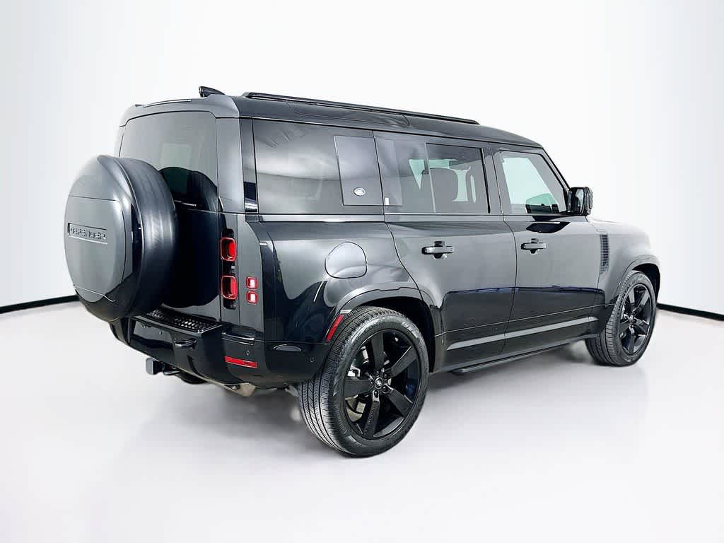 Thumbnail: 2024 Land Rover Defender - 25