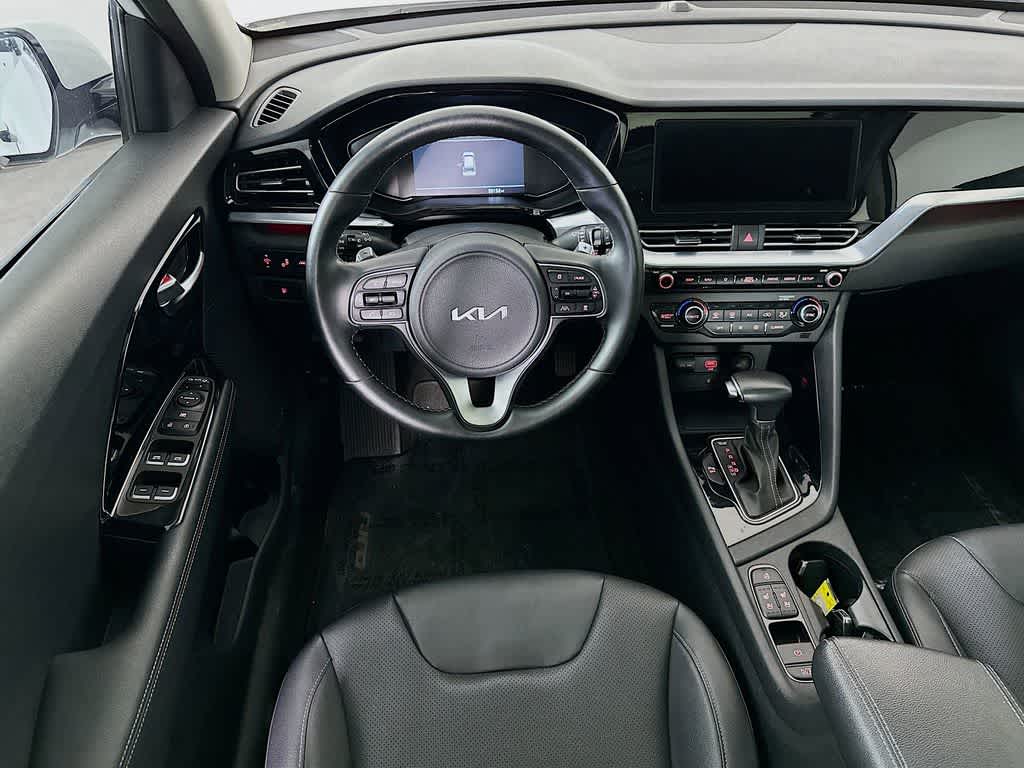 Thumbnail: 2022 Kia Niro - 11