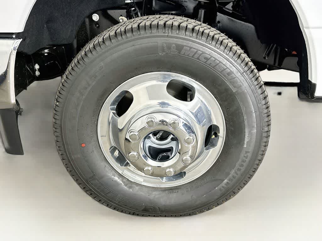 Thumbnail: 2026 Ford F-350 - 8