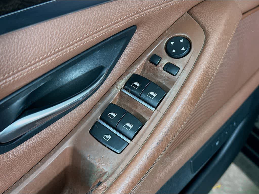 Thumbnail: 2016 BMW 5 Series - 30