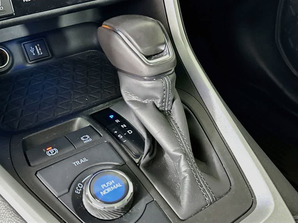 Thumbnail: 2025 Toyota RAV4 - 19