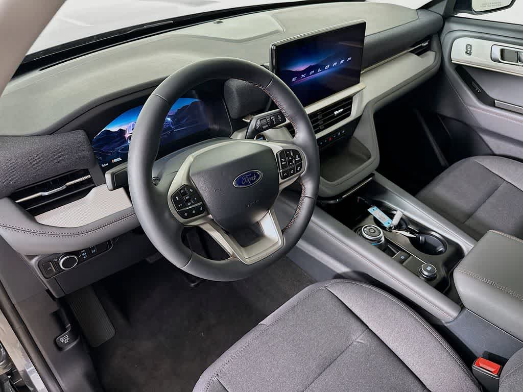 Thumbnail: 2025 Ford Explorer - 2
