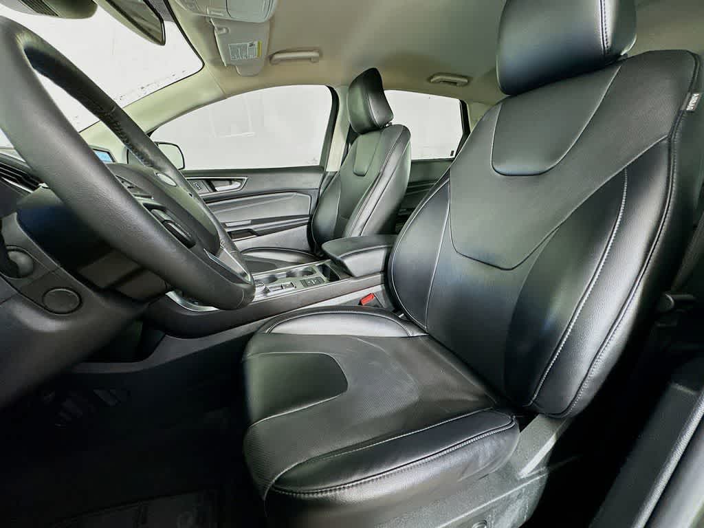 Thumbnail: 2022 Ford Edge - 12
