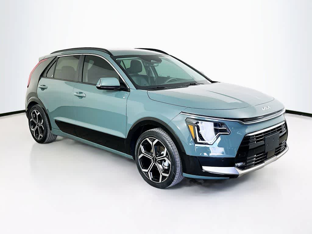 2023 Kia Niro SX Touring 24