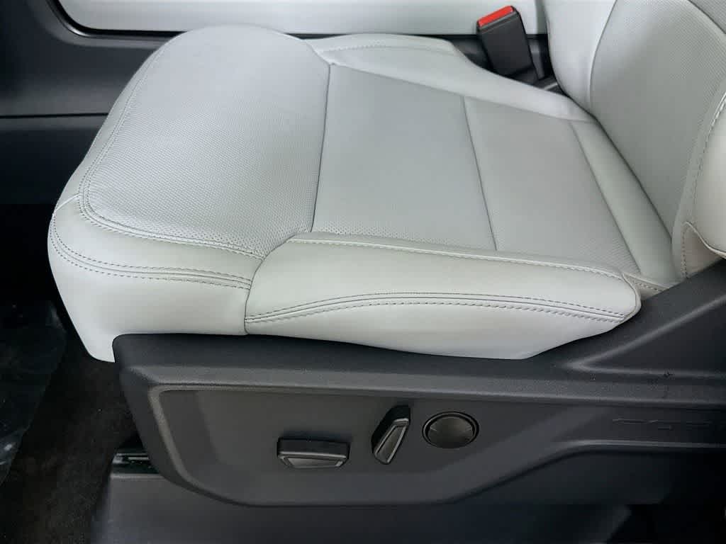 Thumbnail: 2026 Ford Expedition MAX - 31