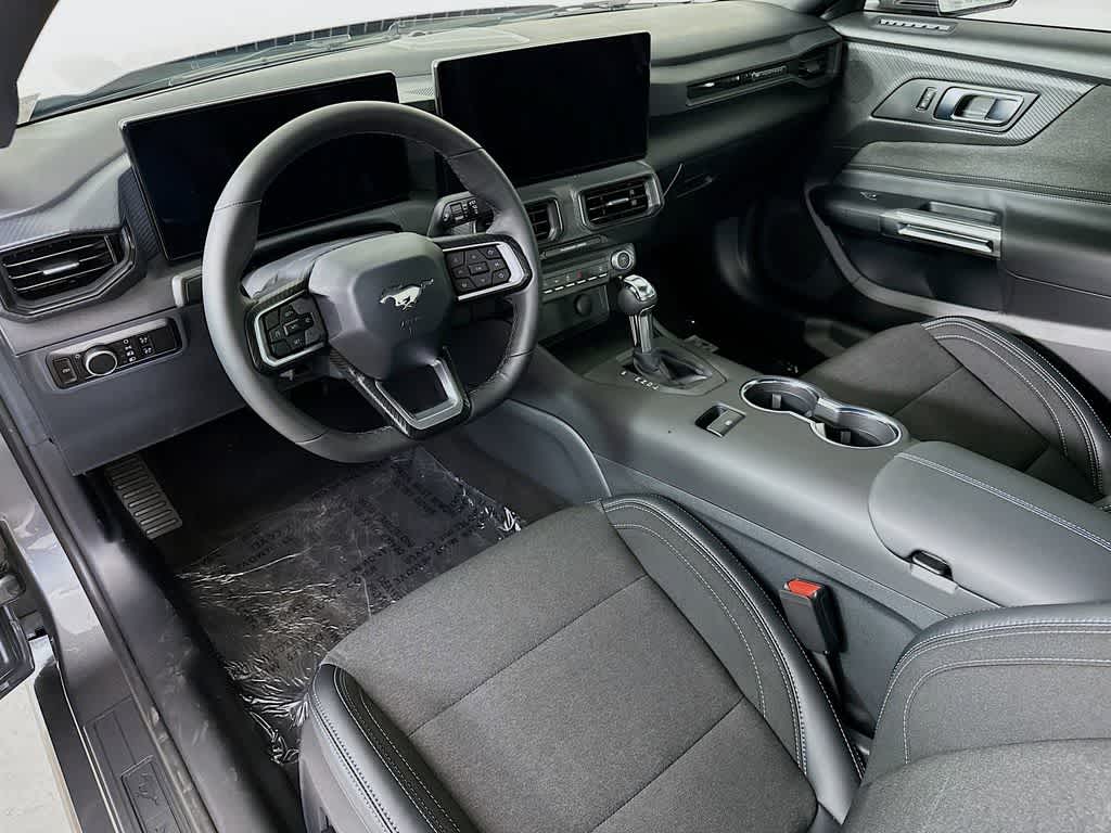 Thumbnail: 2025 Ford Mustang - 2