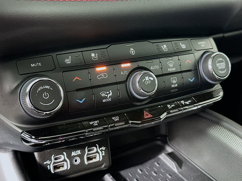 Thumbnail: 2025 Dodge Durango - 18