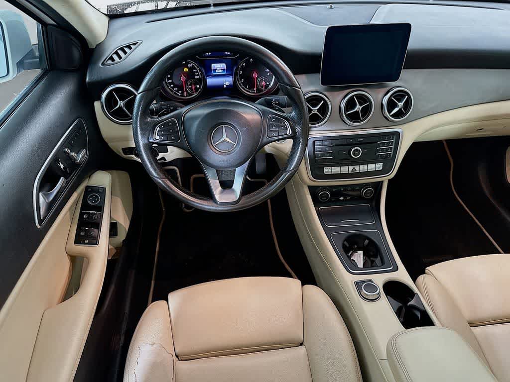 Thumbnail: 2018 Mercedes-Benz GLA - 10