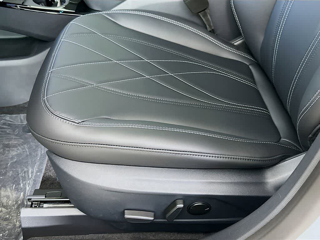 Thumbnail: 2025 Ford Mustang Mach-E - 29