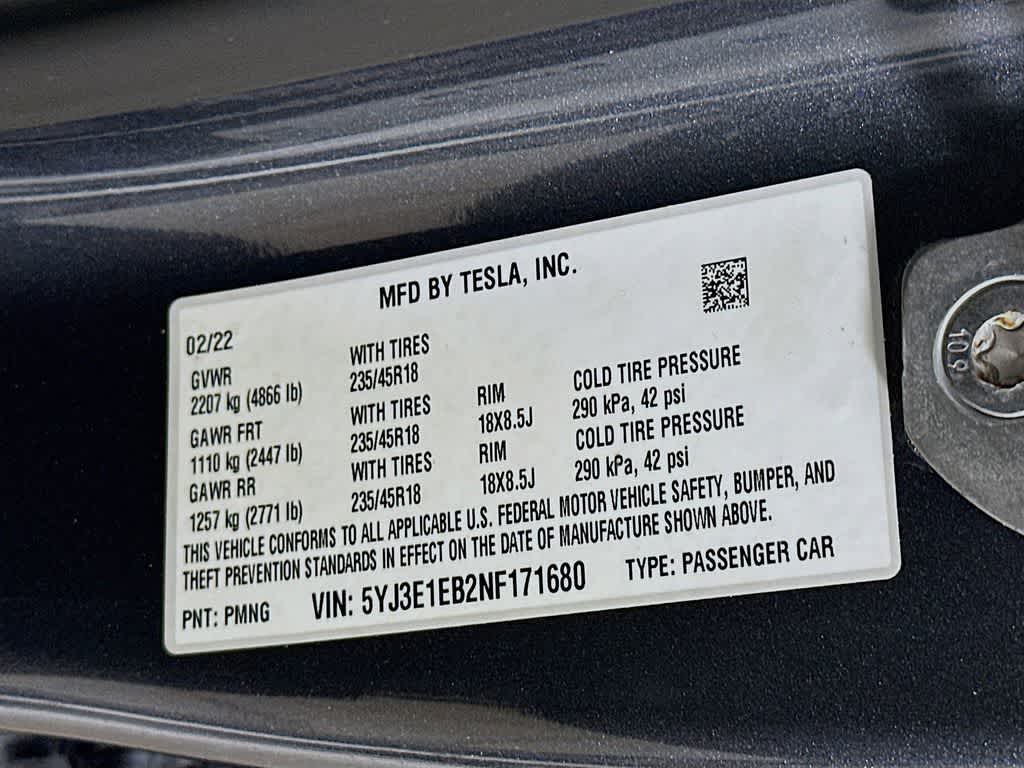 Thumbnail: 2022 Tesla Model 3 - 21