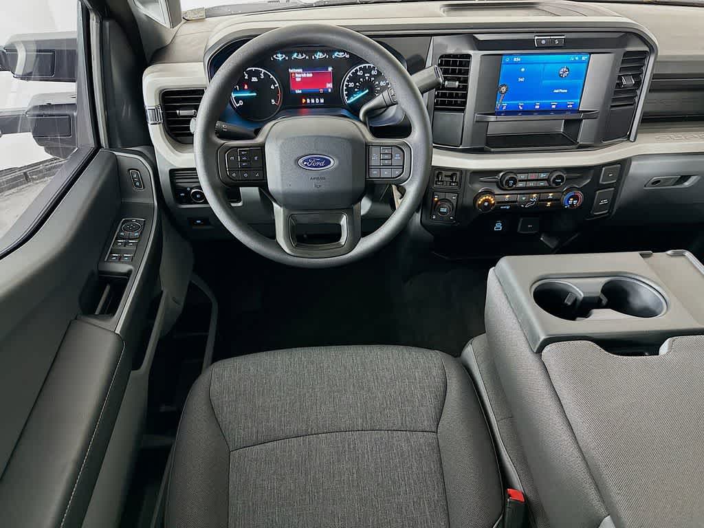 Thumbnail: 2025 Ford F-250 - 9