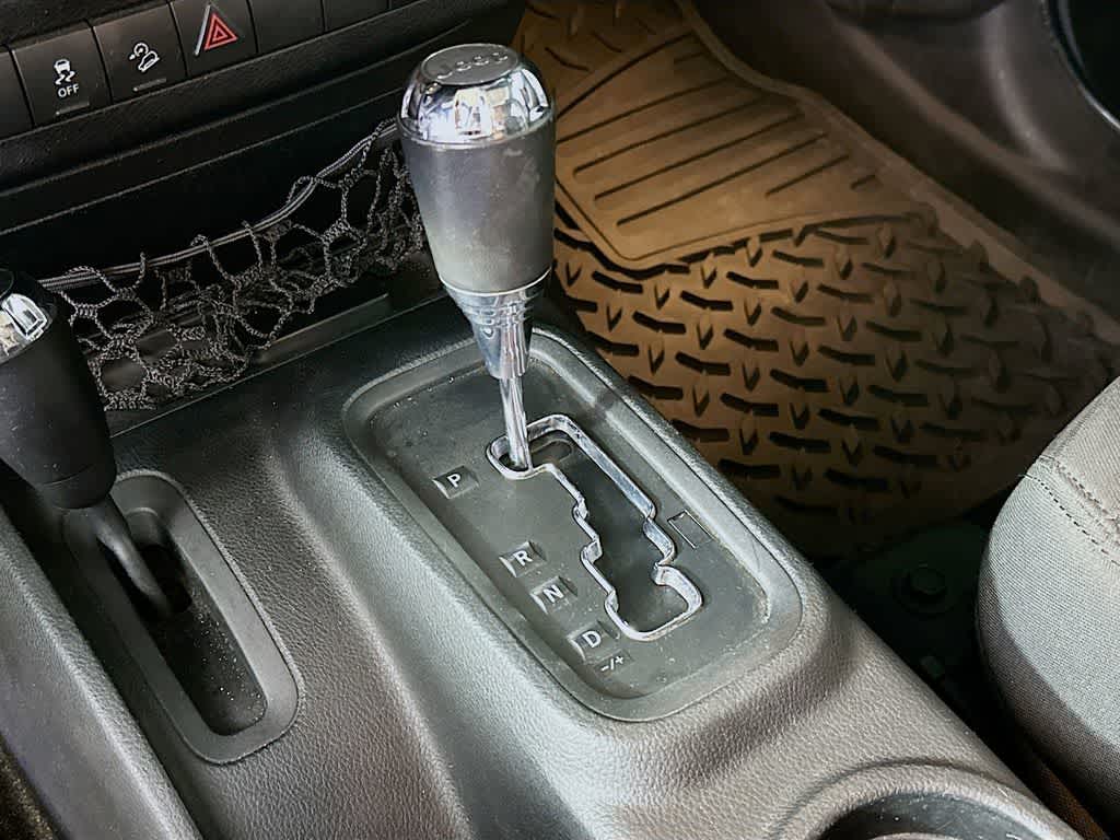 Thumbnail: 2014 Jeep Wrangler - 17