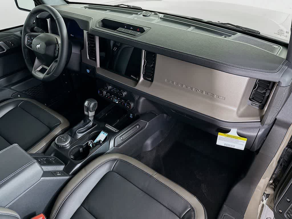 Thumbnail: 2025 Ford Bronco - 32