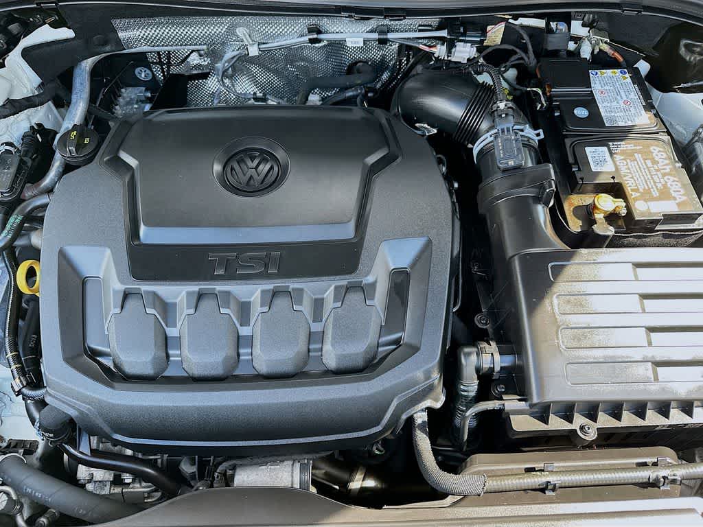 Thumbnail: 2022 Volkswagen Tiguan - 9