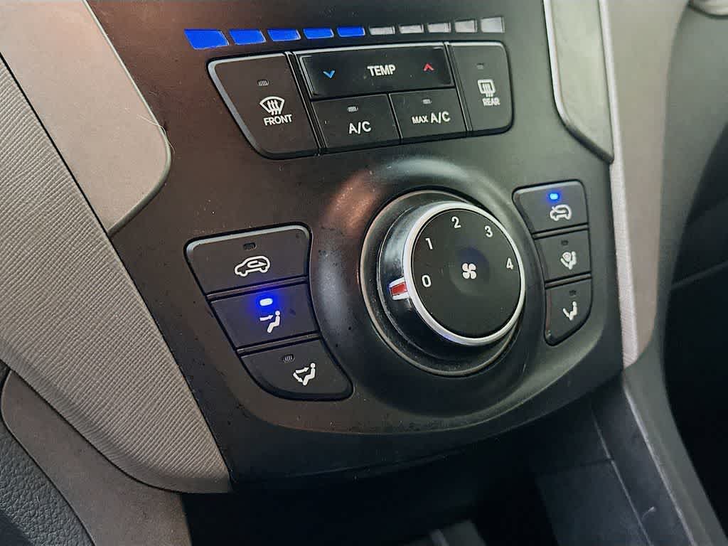 Thumbnail: 2018 Hyundai Santa Fe - 17