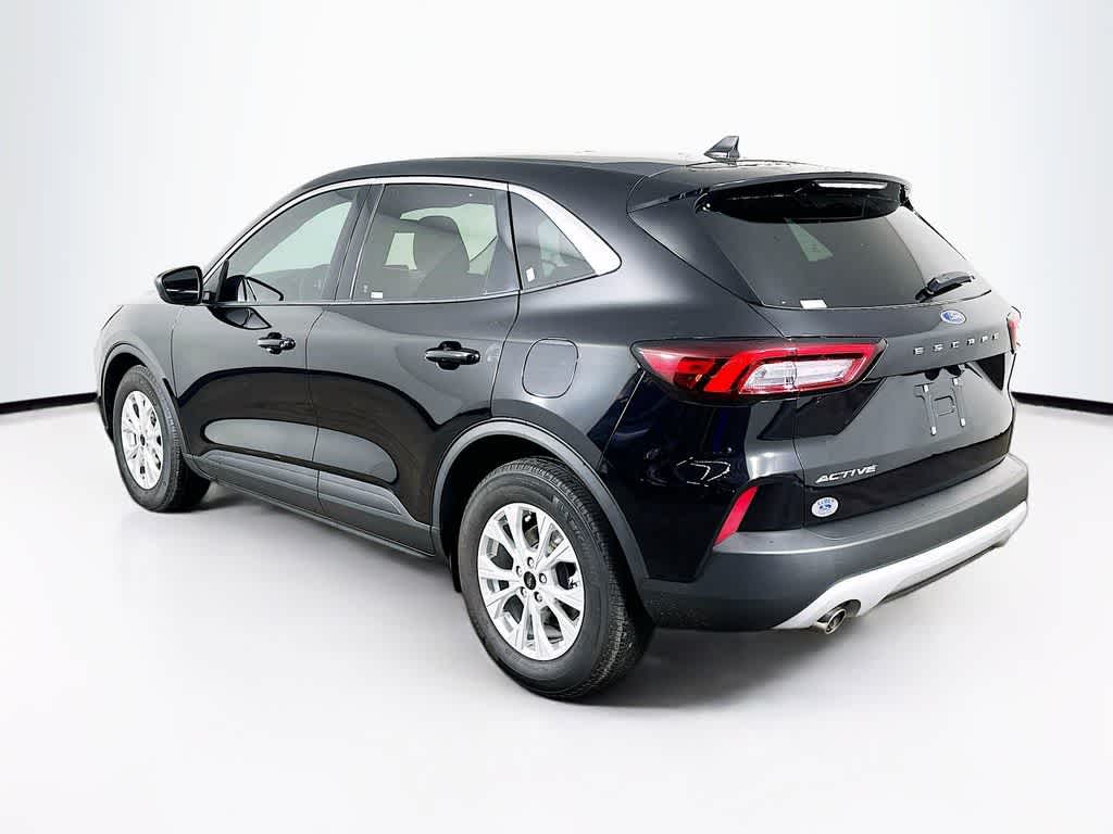 Thumbnail: 2023 Ford Escape - 4