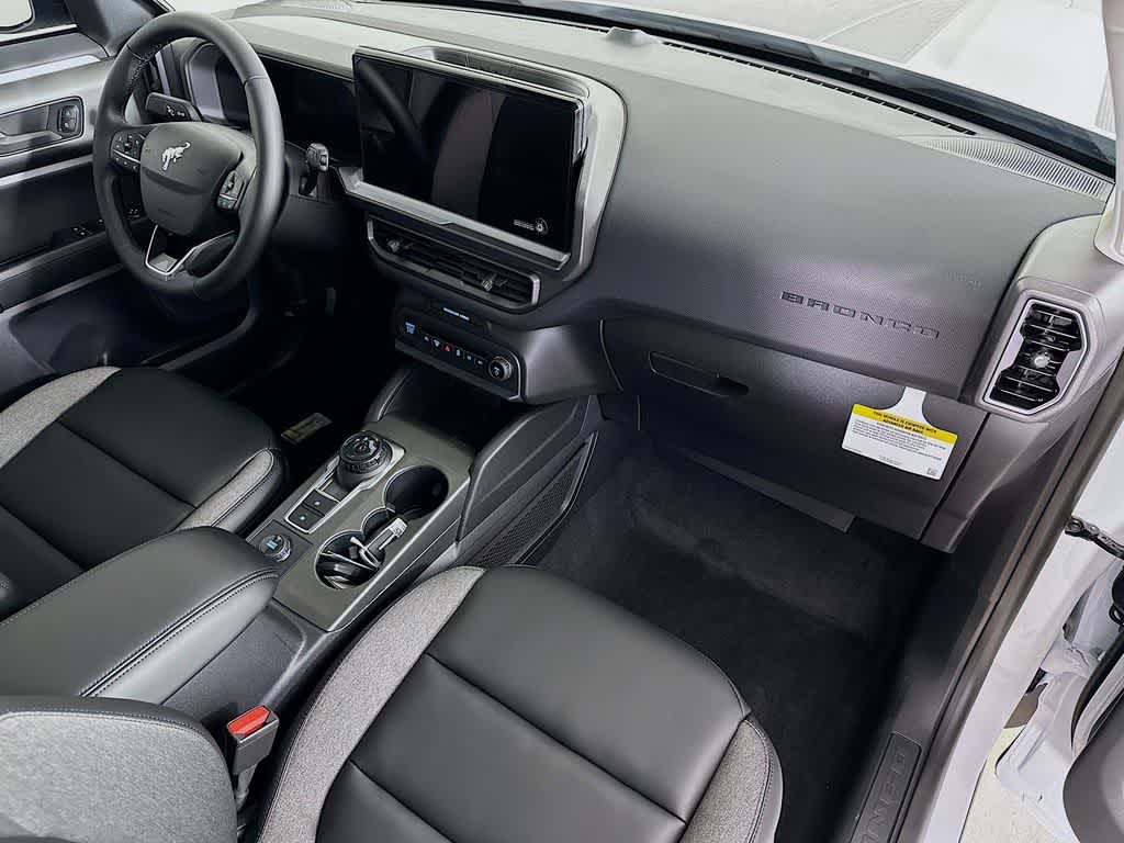 Thumbnail: 2025 Ford Bronco Sport - 30