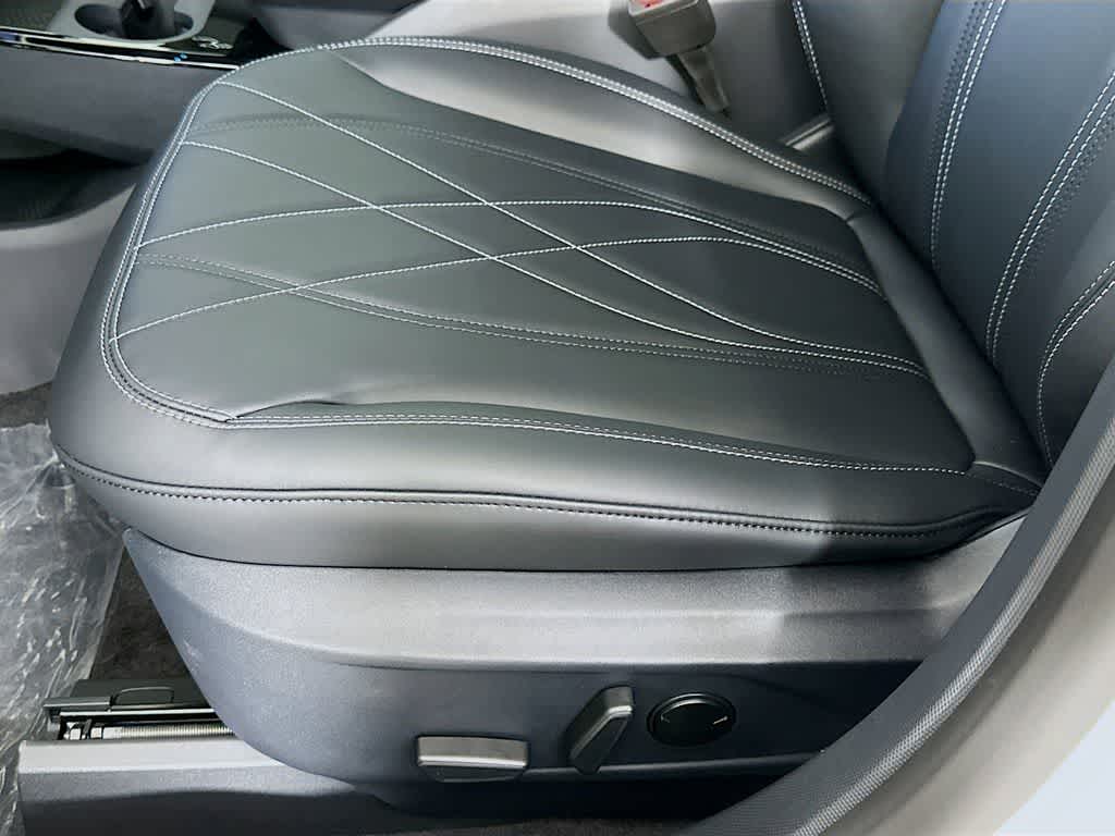 Thumbnail: 2025 Ford Mustang Mach-E - 30