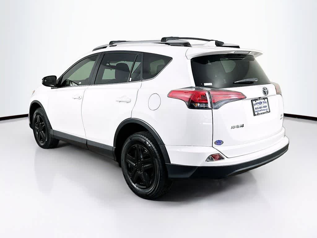 Thumbnail: 2016 Toyota RAV4 - 4