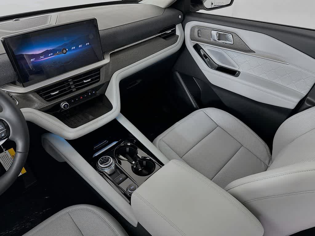 2025 Ford Explorer Platinum 11