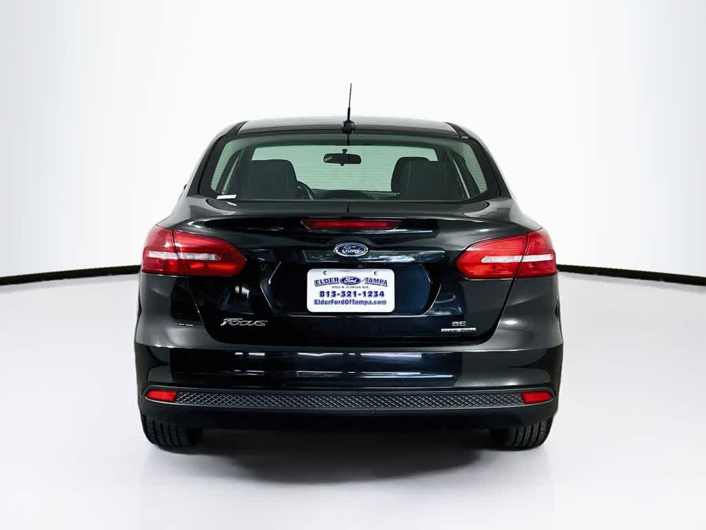 Thumbnail: 2015 Ford Focus - 5