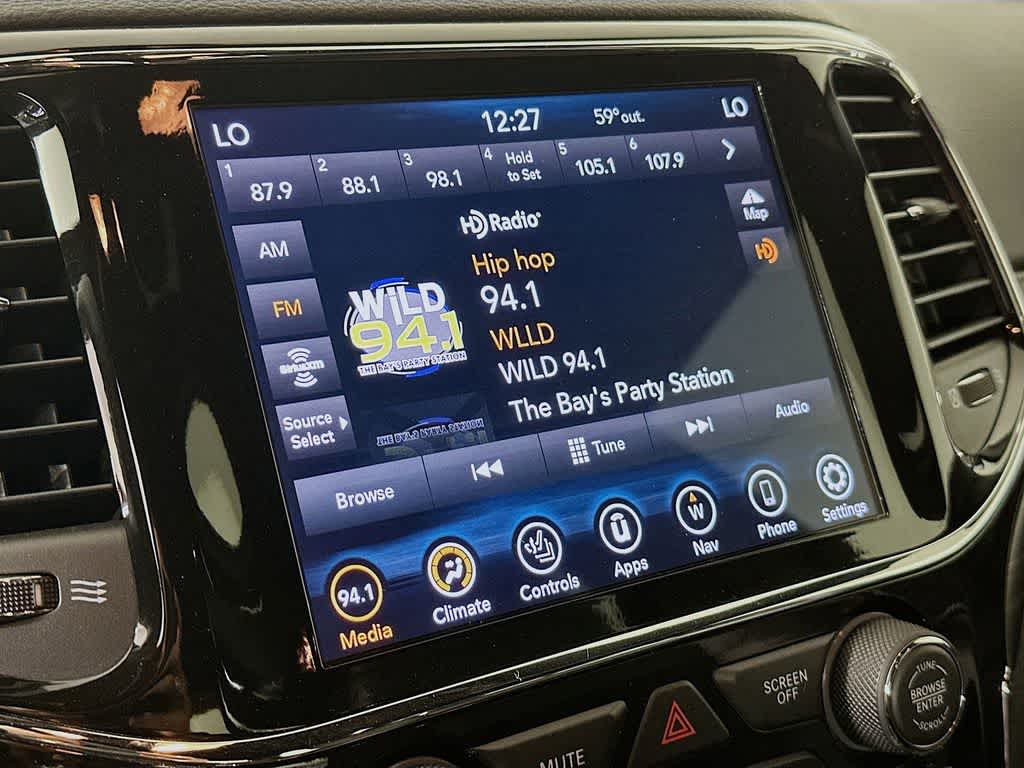 Thumbnail: 2021 Jeep Grand Cherokee - 17