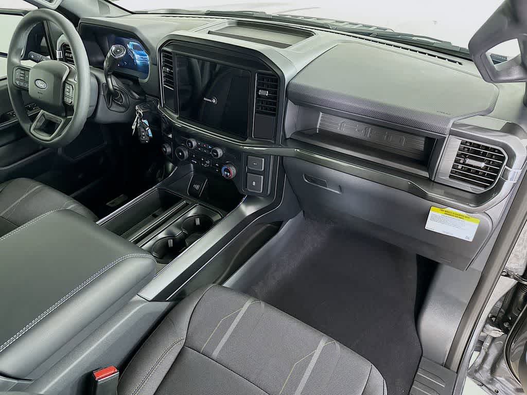 Thumbnail: 2025 Ford F-150 - 32