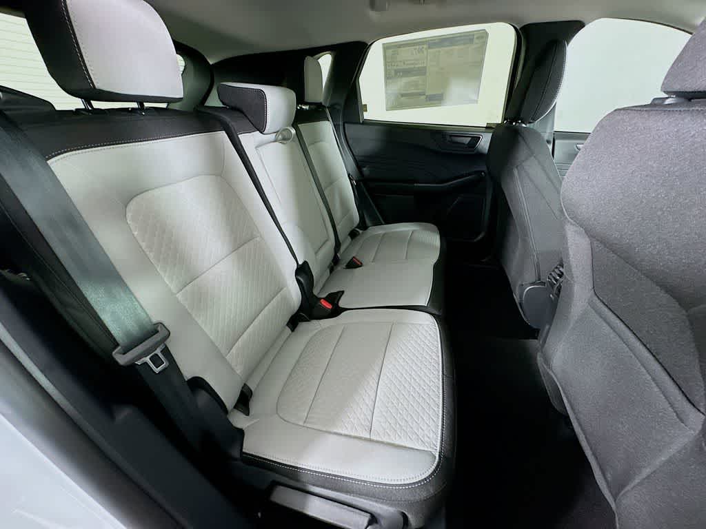 Thumbnail: 2025 Ford Escape - 31