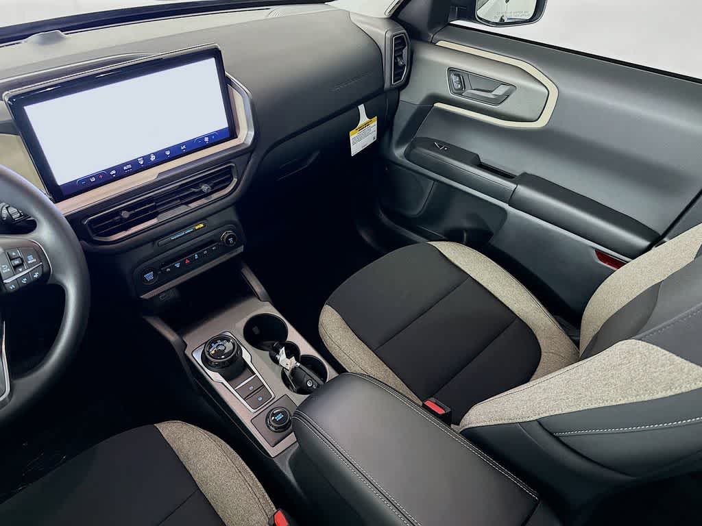 Thumbnail: 2025 Ford Bronco Sport - 11