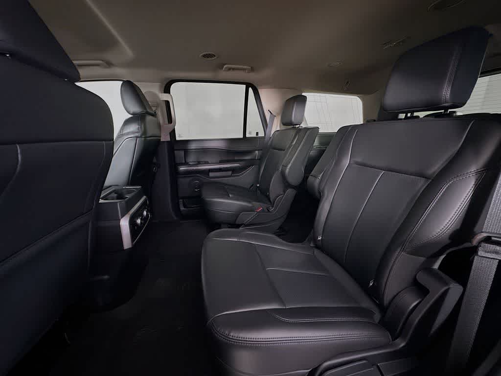 Thumbnail: 2022 Ford Expedition - 13