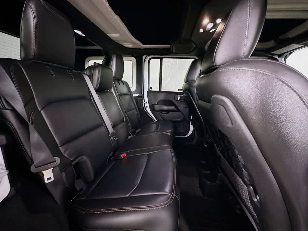 Thumbnail: 2021 Jeep Wrangler - 31