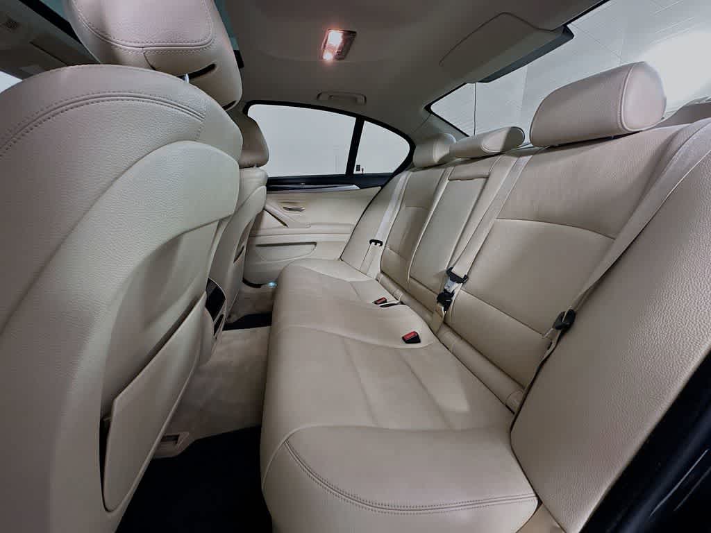 Thumbnail: 2015 BMW 5 Series - 14