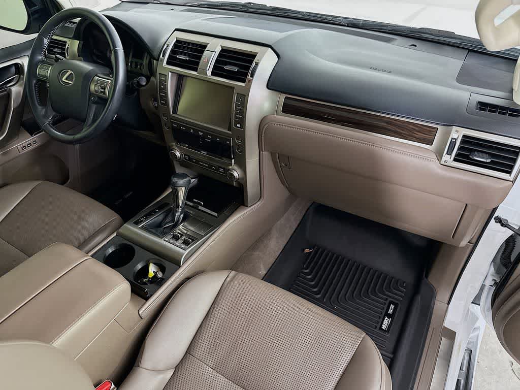 Thumbnail: 2016 Lexus GX - 35