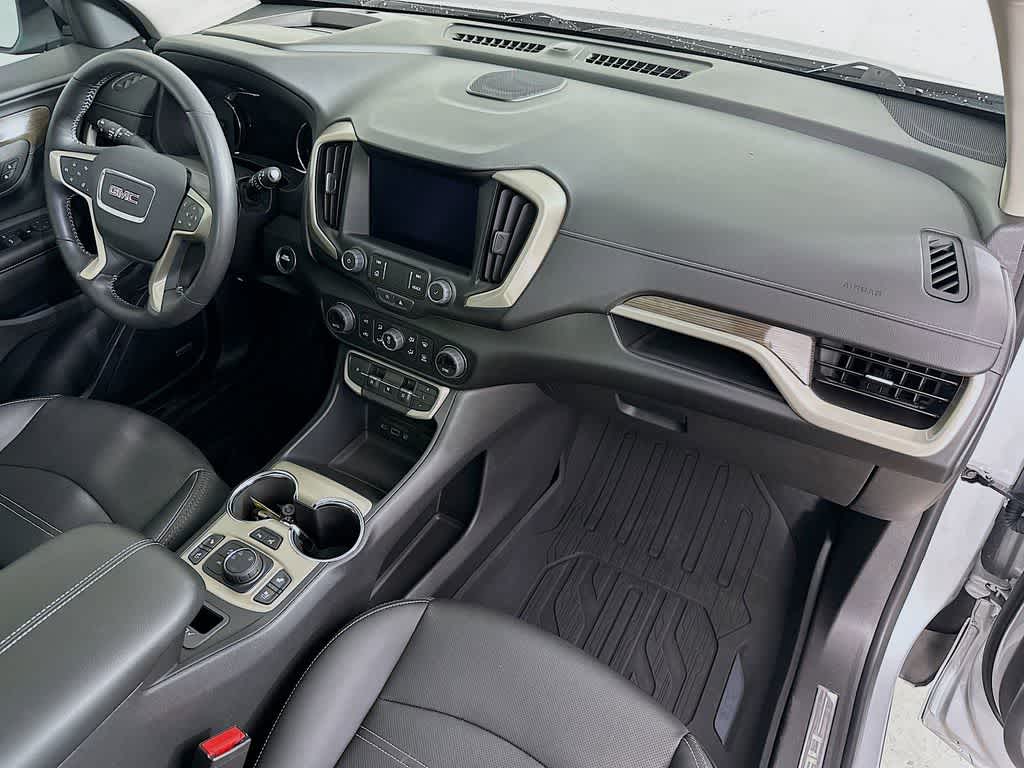 2022 GMC Terrain Denali 33