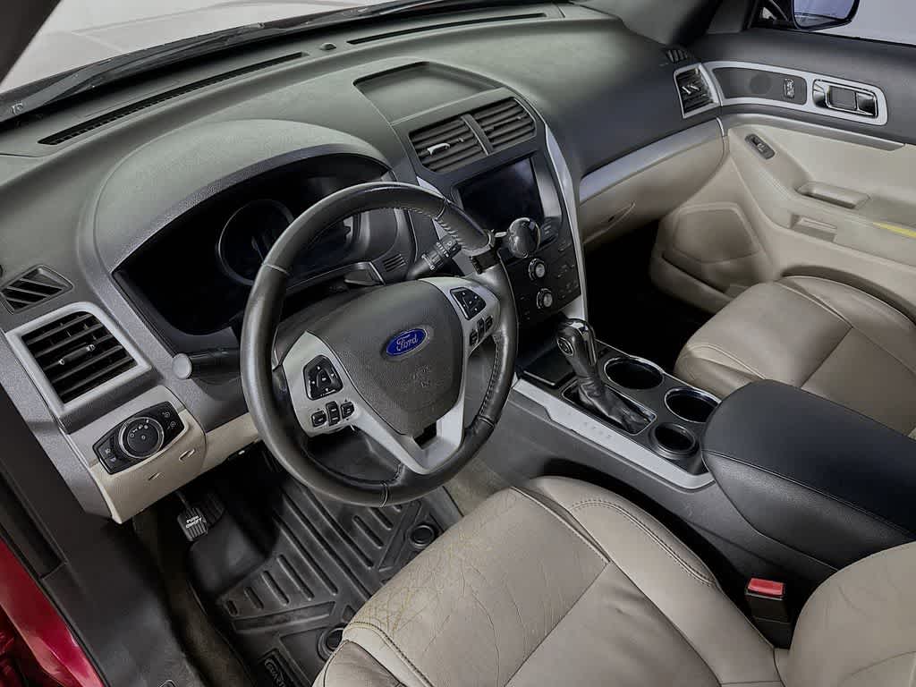 Thumbnail: 2011 Ford Explorer - 2