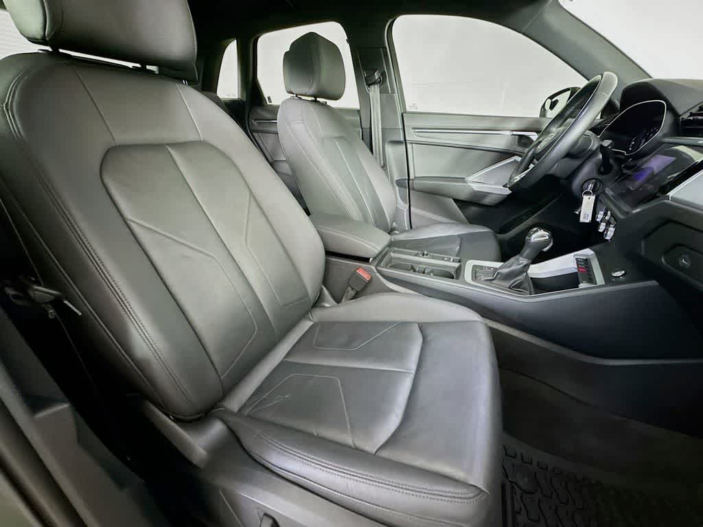 Thumbnail: 2021 Audi Q3 - 15