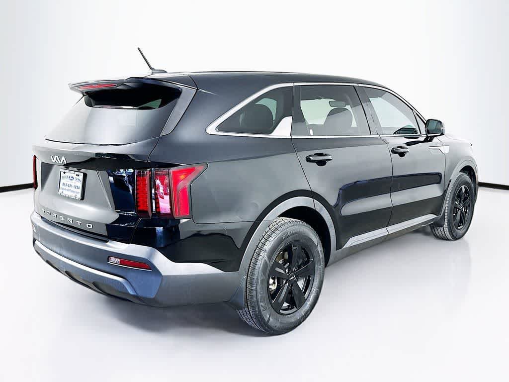 Thumbnail: 2022 Kia Sorento - 22