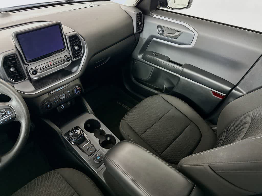 Thumbnail: 2022 Ford Bronco Sport - 11