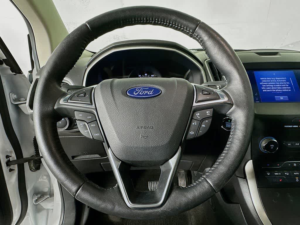 Thumbnail: 2020 Ford Edge - 16