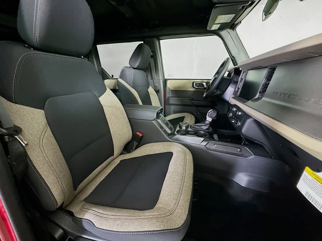 Thumbnail: 2025 Ford Bronco - 15