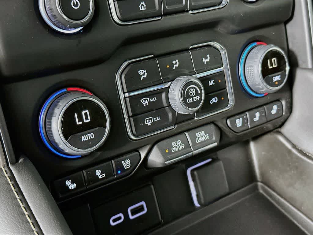 Thumbnail: 2023 Chevrolet Suburban - 18