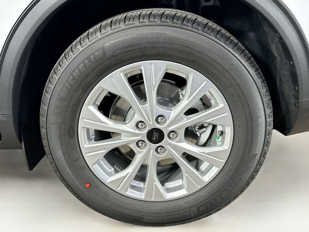 Thumbnail: 2026 Ford Escape - 8