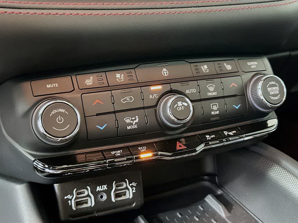 Thumbnail: 2025 Dodge Durango - 18