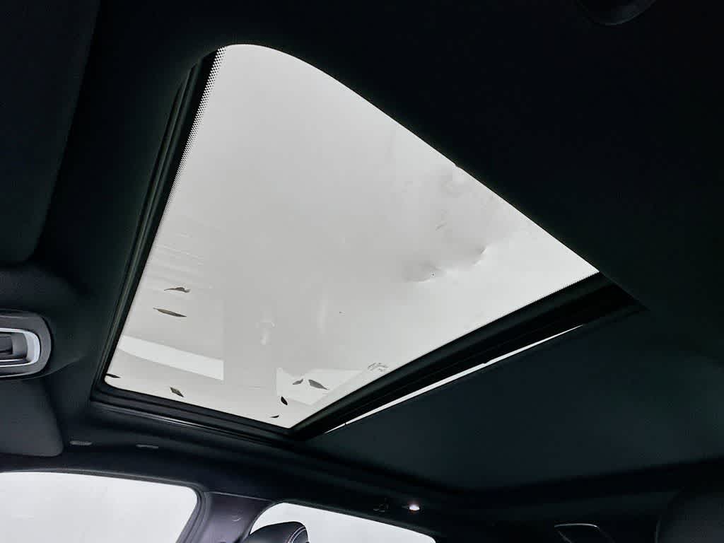 Thumbnail: 2021 RAM 1500 - 32