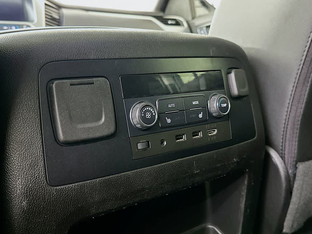 Thumbnail: 2019 GMC Yukon XL - 13