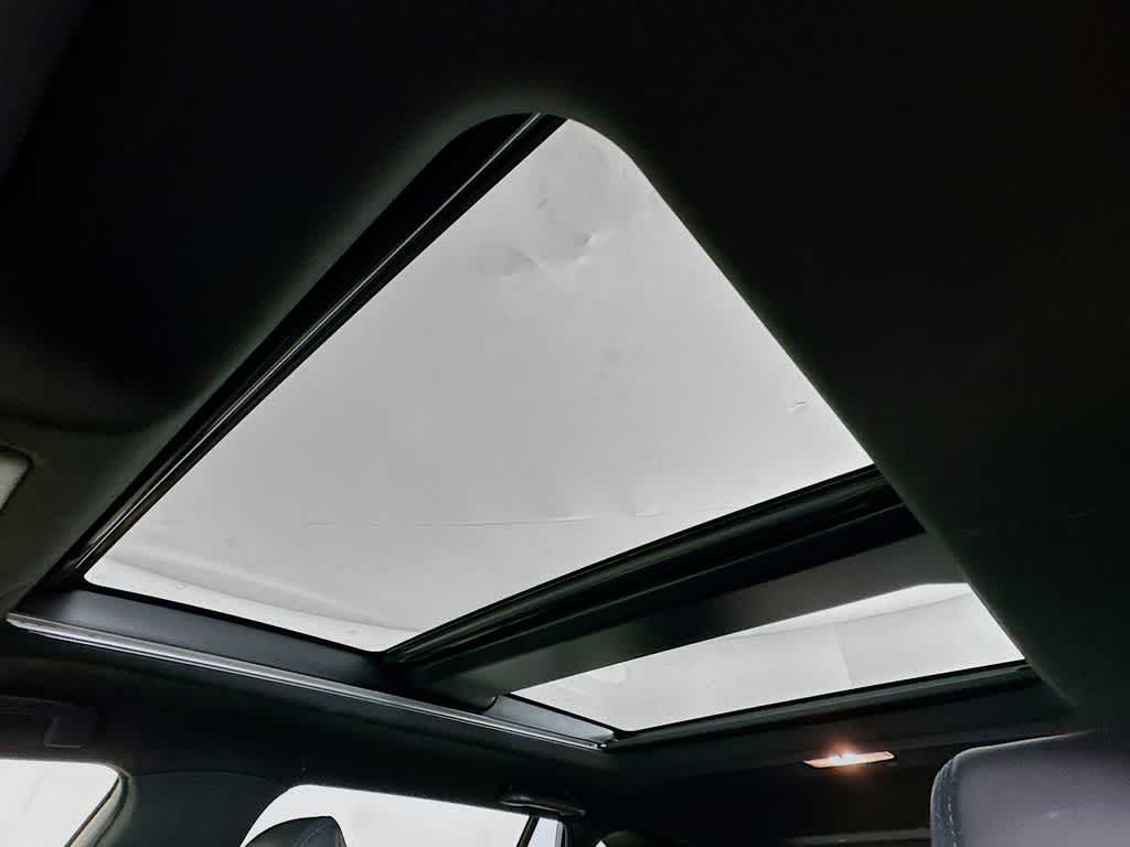 Thumbnail: 2020 Toyota RAV4 - 31