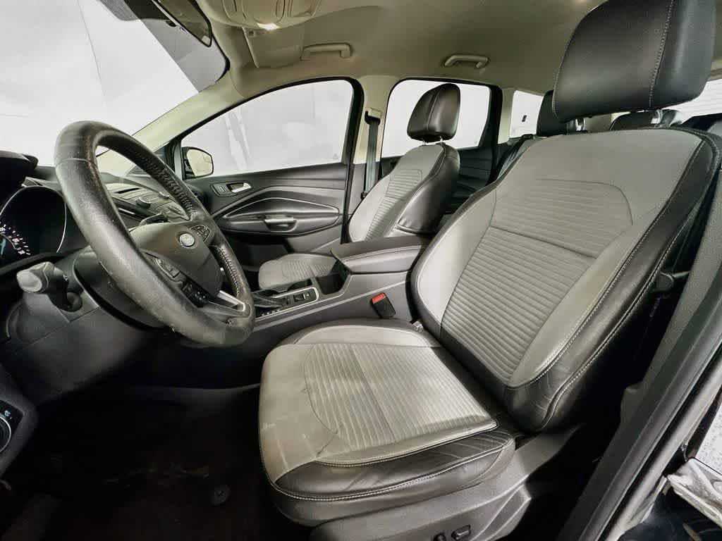 Thumbnail: 2017 Ford Escape - 12