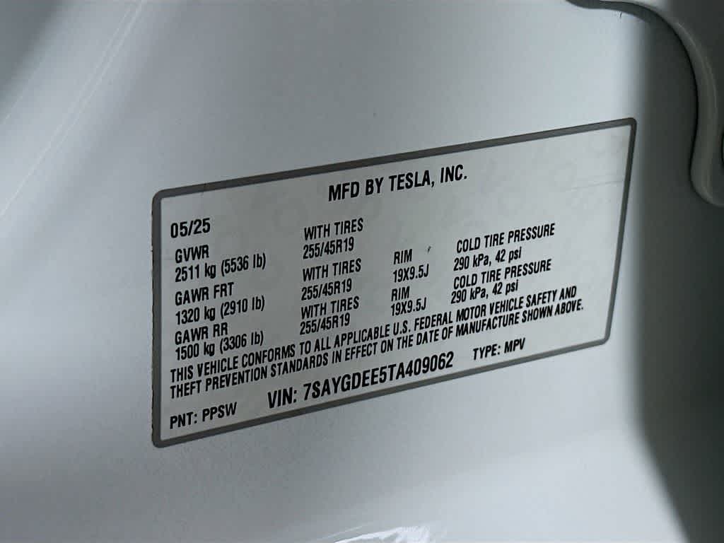 Thumbnail: 2026 Tesla Model Y - 21