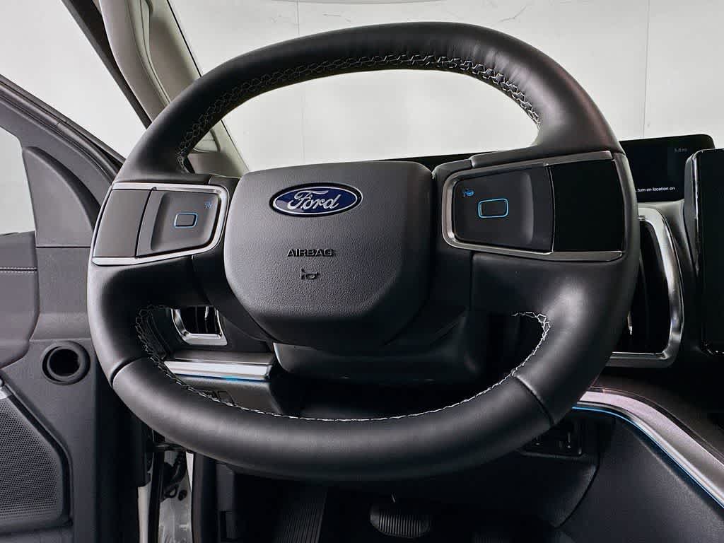 Thumbnail: 2026 Ford Expedition - 16