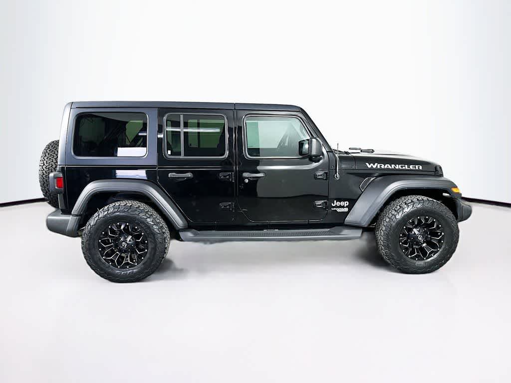 Thumbnail: 2018 Jeep Wrangler - 25